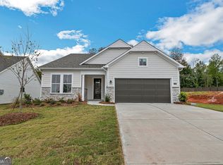 70 Pecan Ct, Hoschton, GA 30548