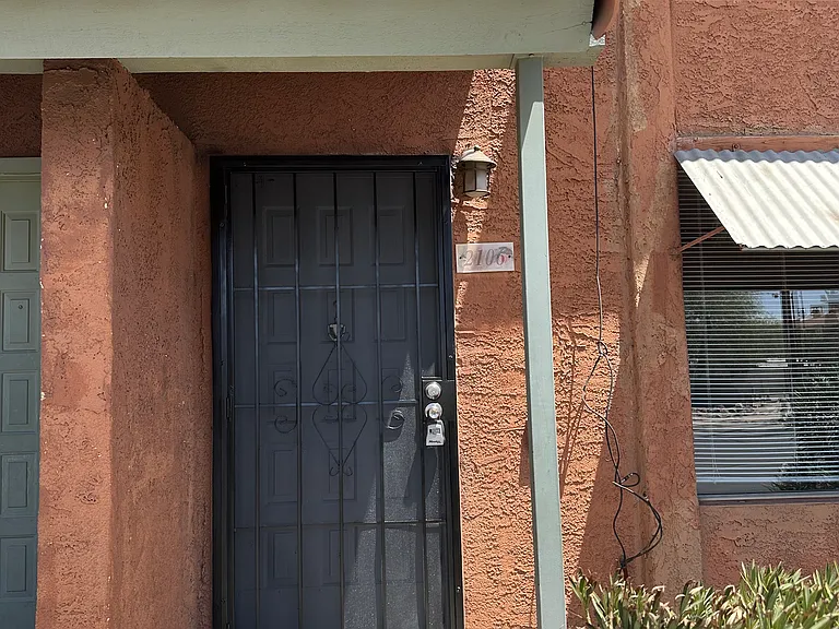 2950 N Alvernon Way #2106 — Photo 2