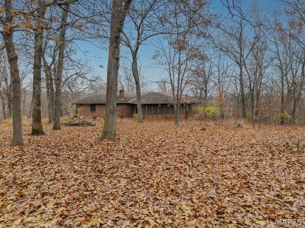 3 Southwoods Dr, Festus, MO 63028