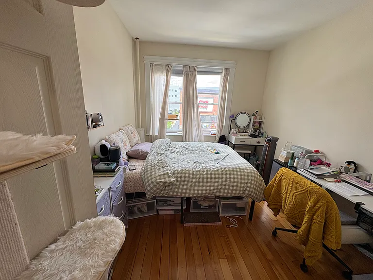 215 Harvard Ave #5 — Photo 7
