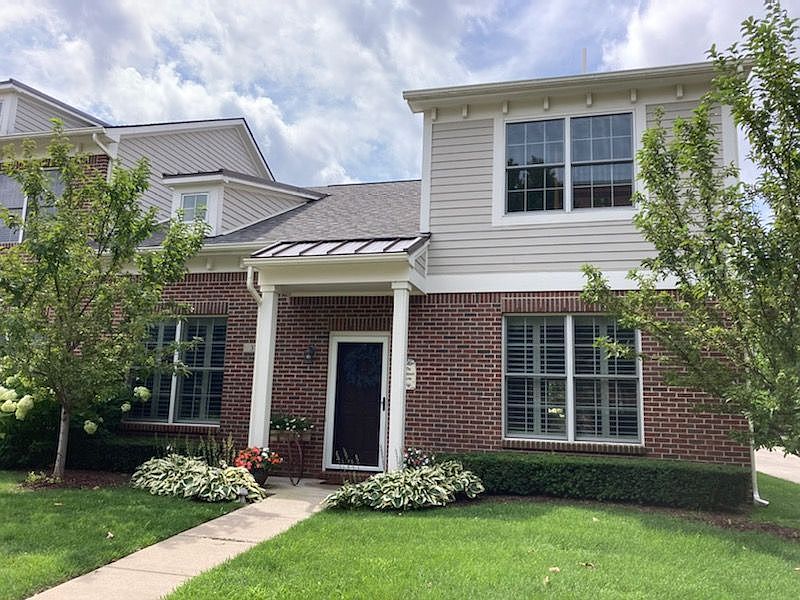 1st image of 373 Windmill Dr