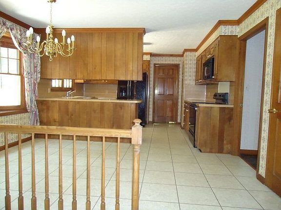 3rd image of 3413 Lowery Ct