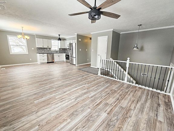5th image of 133 W Drew Ln