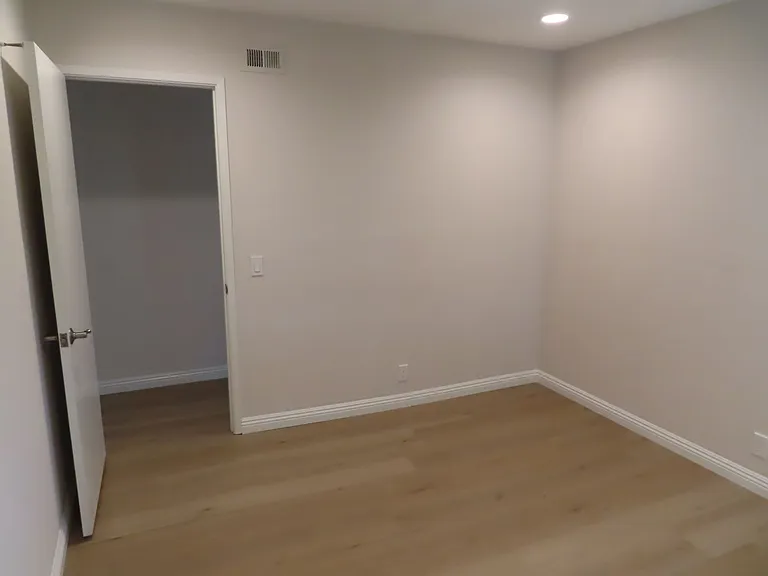 2160 Leighton Ct — Photo 22