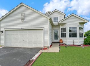 1634 Dahlia Ct, Romeoville, IL 60446