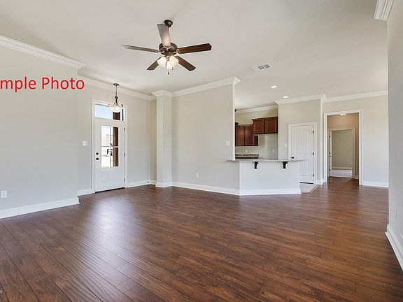 5th image of 44 Hammock Ln