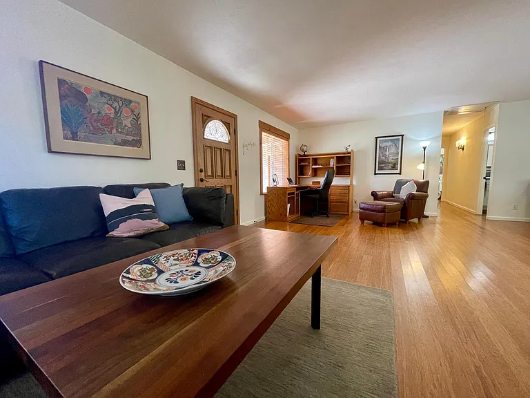 13752 Woodgate Pl — Photo 5