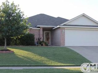 1028 Winepress Rd, Burleson, TX 76028