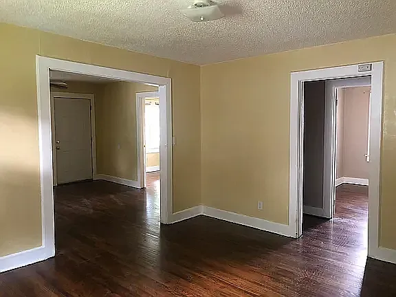3739 S Tacoma Ave — Photo 11