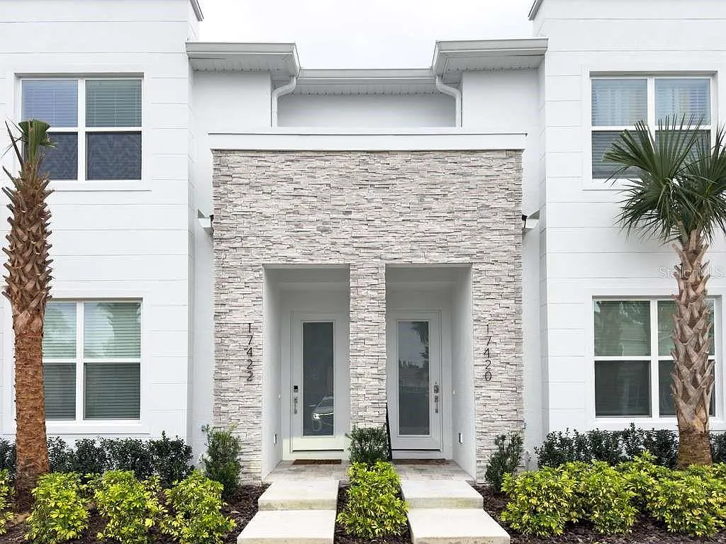 Building Photo - 17422 Serenidad Blvd