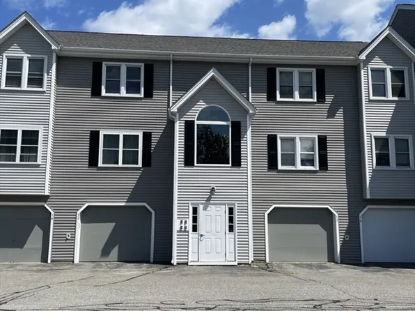 74 Tennis Plaza Rd Unit 15, Dracut, MA 01826