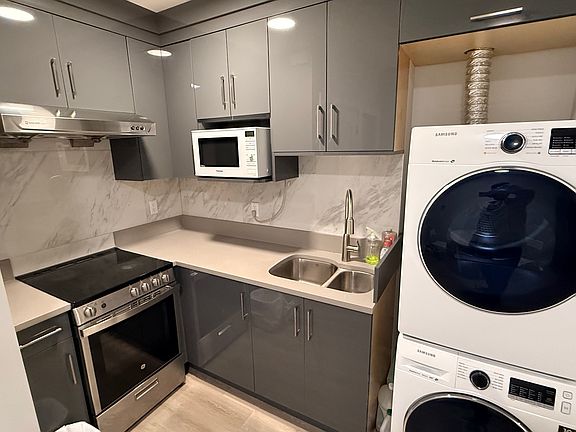 2nd image of 7288 Waverley Ave