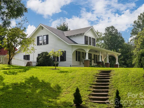 947 Highway 226 N, Bakersville, NC 28705