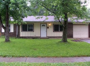 10134 Ridgefield Dr, Indianapolis, IN 46235