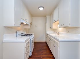 Southwinds Apartments