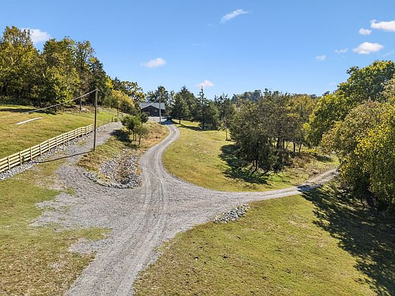 83rd image of 2846 Fuller Hollow Rd