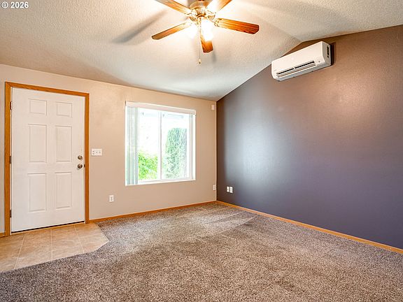5th image of 2308 SW 9th Cir