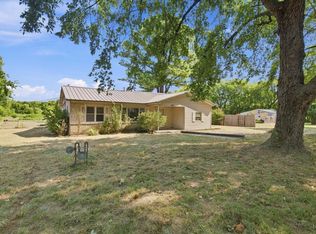601 NE 12th St, Wagoner, OK 74467