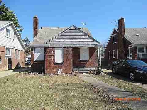 18086 Hickory