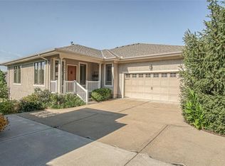 6038 W 102nd Ter, Overland Park, KS 66207