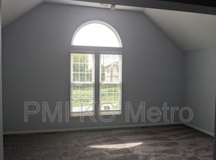 16008 E T C Lea Rd APT B, Independence, MO 64050