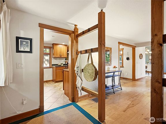5th image of 19202 12th Avenue NE
