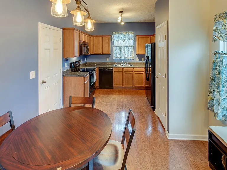 8360 Rossi Rd — Photo 7