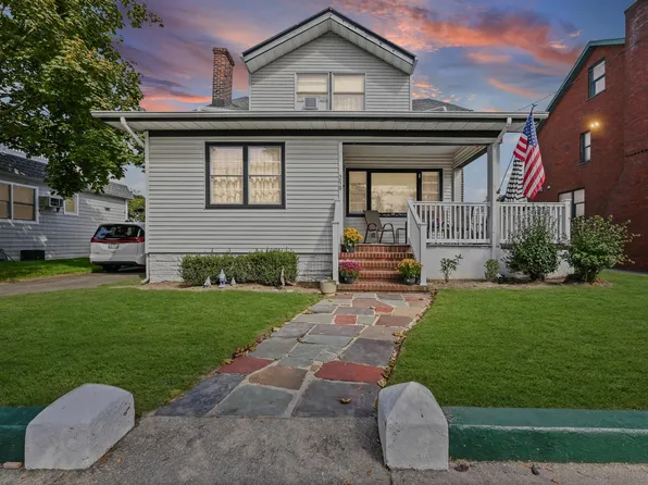 250 Beach 140th Street image 1 of 33