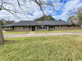 1802 Lindenwood Dr, Orange, TX 77630