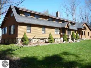 18631 200th Ave, Tustin, MI 49688