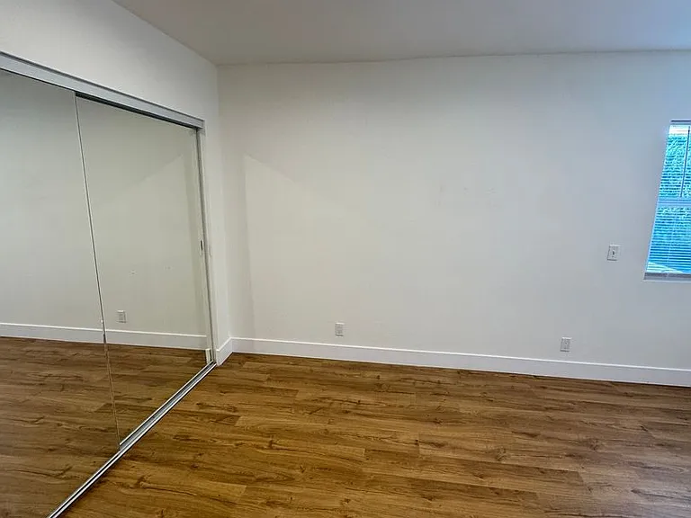 4318 N. Lakewood Blvd — Photo 14