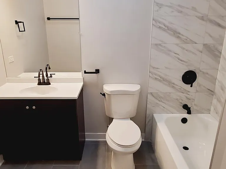 3228 W Potomac Ave #1 — Photo 3
