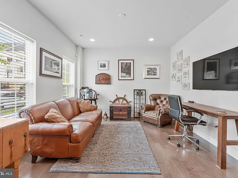 14803 Retreat Blvd — Photo 3