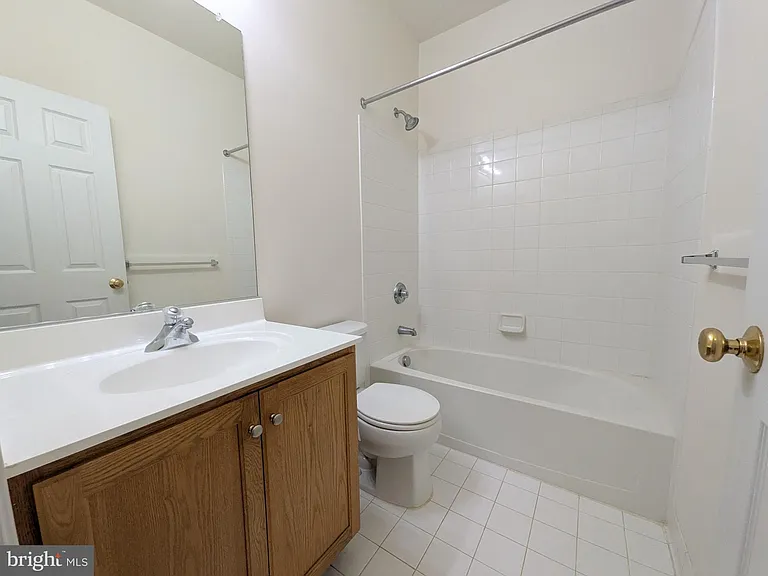 25015 Riding Center Dr — Photo 8