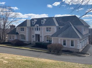 16 Whispering Way, Warren, NJ 07059