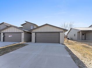 117 N Countryside Ave, Lennox, SD 57039