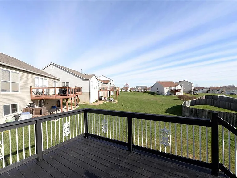 4644 Richmond Forest Dr — Photo 45