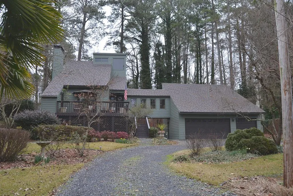 4352 Cary Dr photo 1