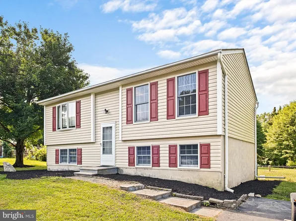 130 Honeysuckle Dr, Port Deposit, MD 21904