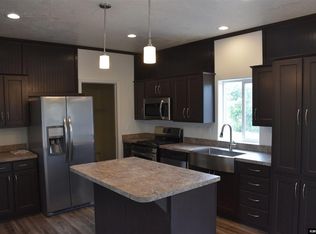 17565 Egret Ln, Reno, NV 89508