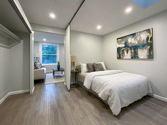4th image of 124 W Bayaud Ave
