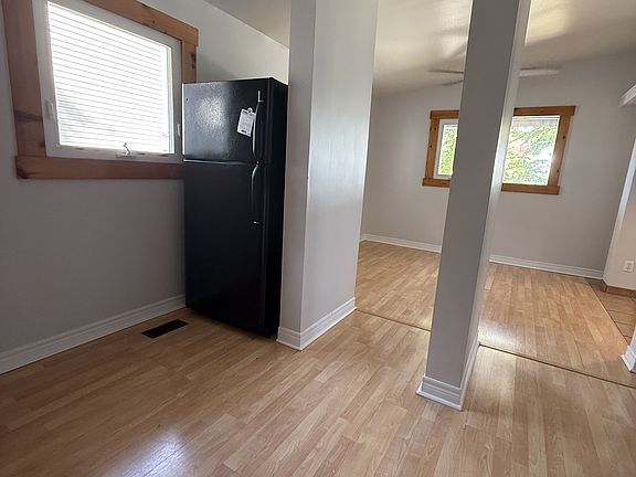 4th image of 844 Norton Ave #1
