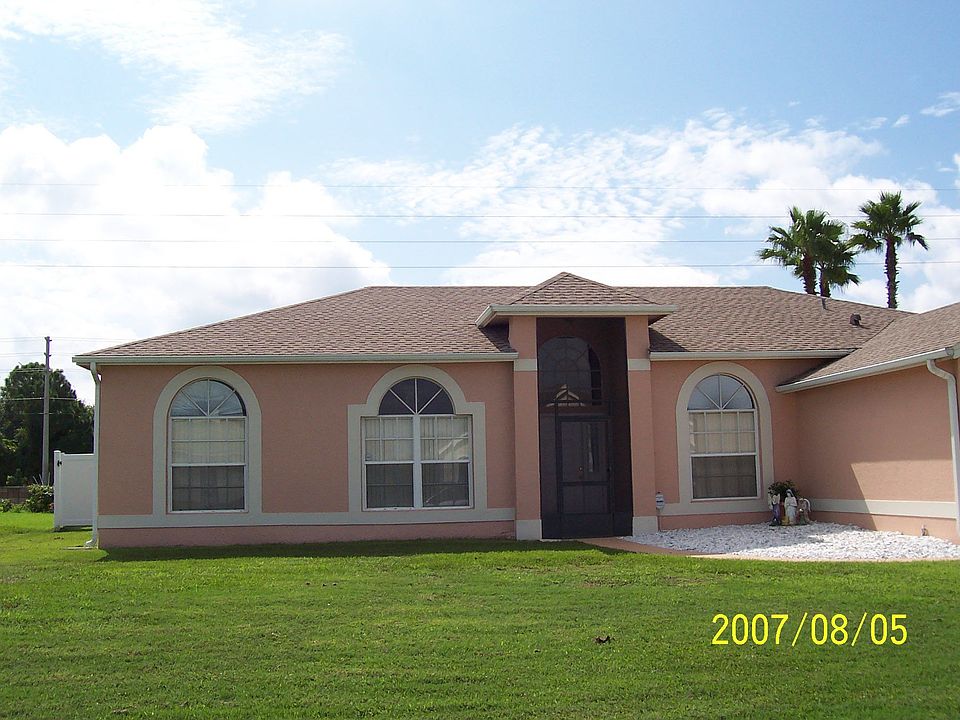 PEBBLE POINT - 5 BEDROOMS