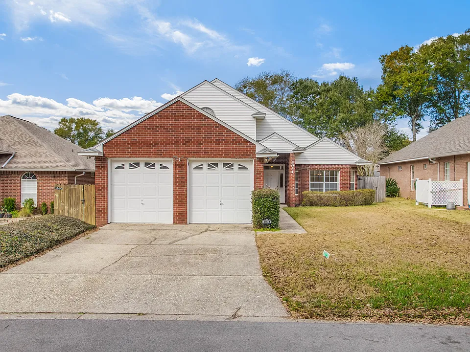 3031 Oak Pointe Dr