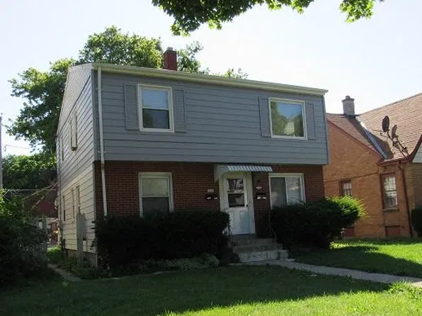 4645 W Fond Du Lac Ave, Milwaukee, WI 53216