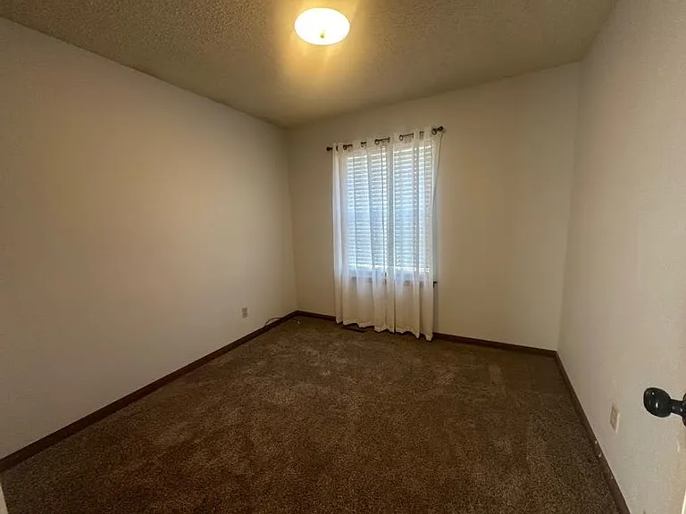 3426 Riford Ct — Photo 2