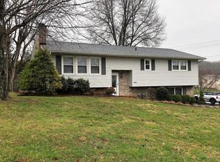 101 Hunter Hills Cir, Bristol, TN 37620