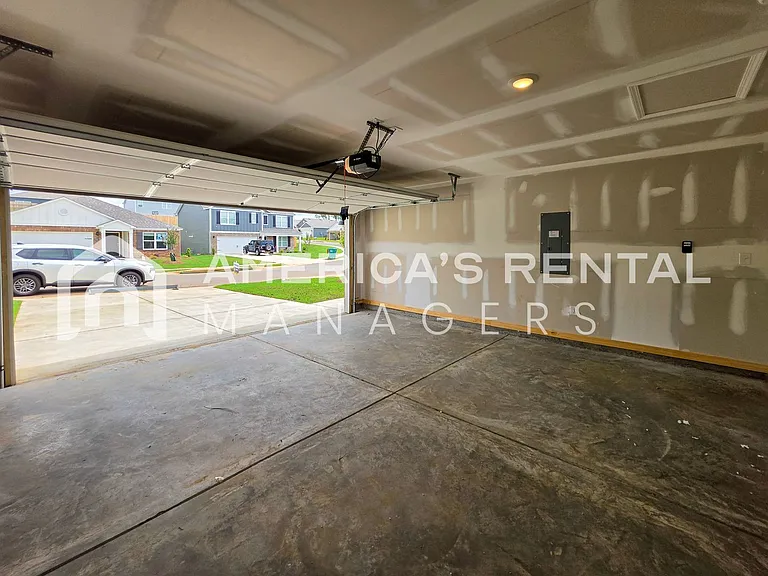 9314 Parkway Gardens Loop — Photo 25
