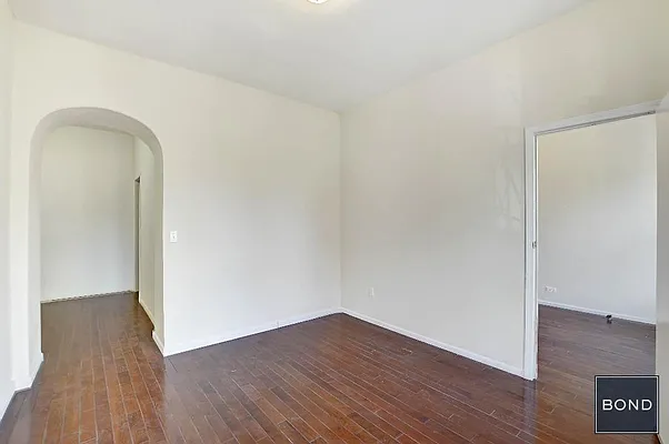 Rented by Bond New York | media 15