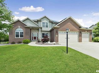 2929 W Wessex Dr, Peoria, IL 61615